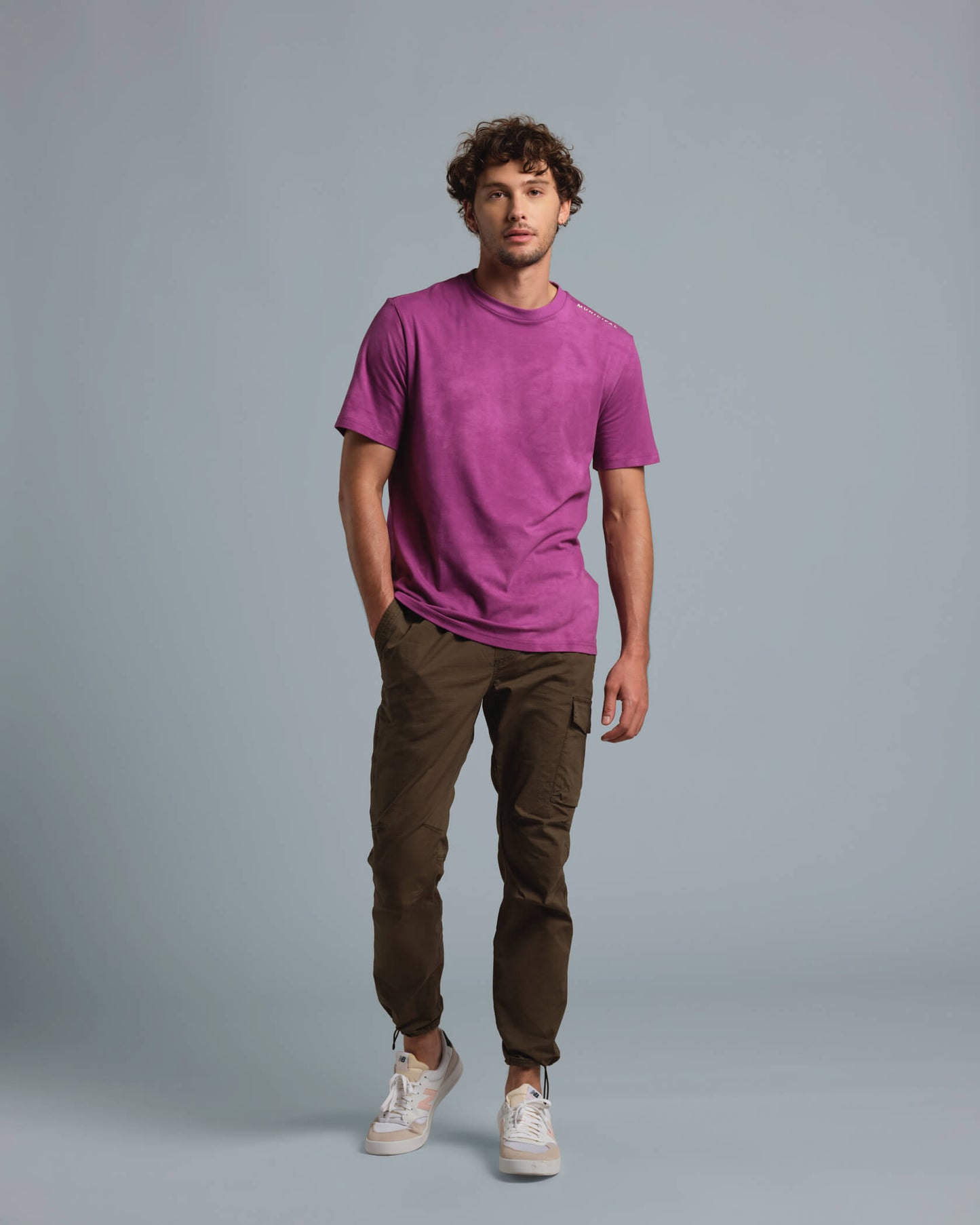 Enduro Stretch T-Shirt |Bright Berry Color Wash| outfit